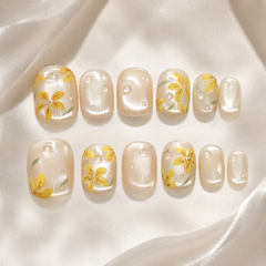Ivory Floral Press On Nails | Yellow Flower Handmade Gel Nails – AMBERÉA