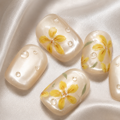 Ivory Floral Press On Nails | Yellow Flower Handmade Gel Nails – AMBERÉA